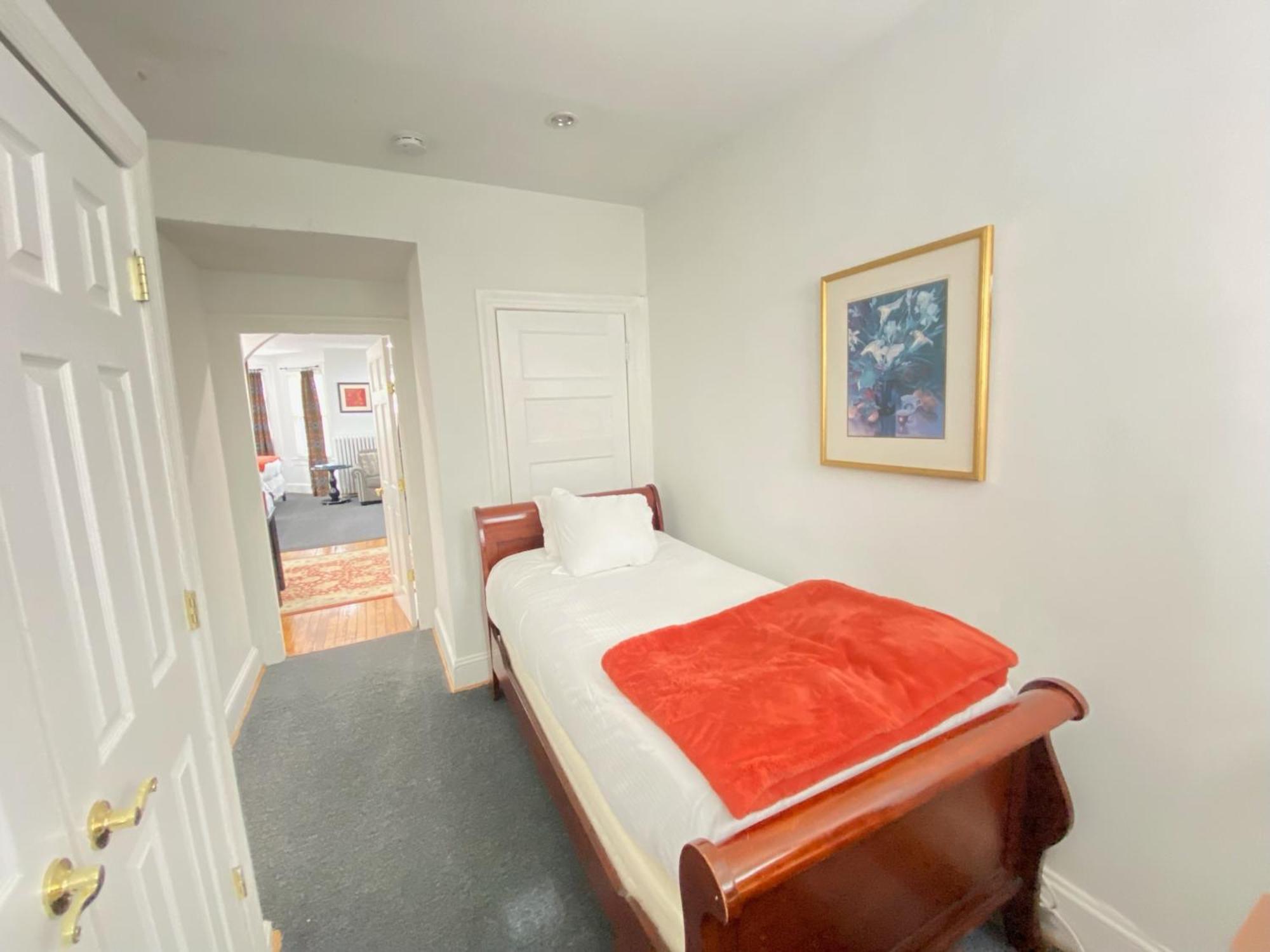 Apartamento Gorgeous Refurbished 1bdrm And 1den *