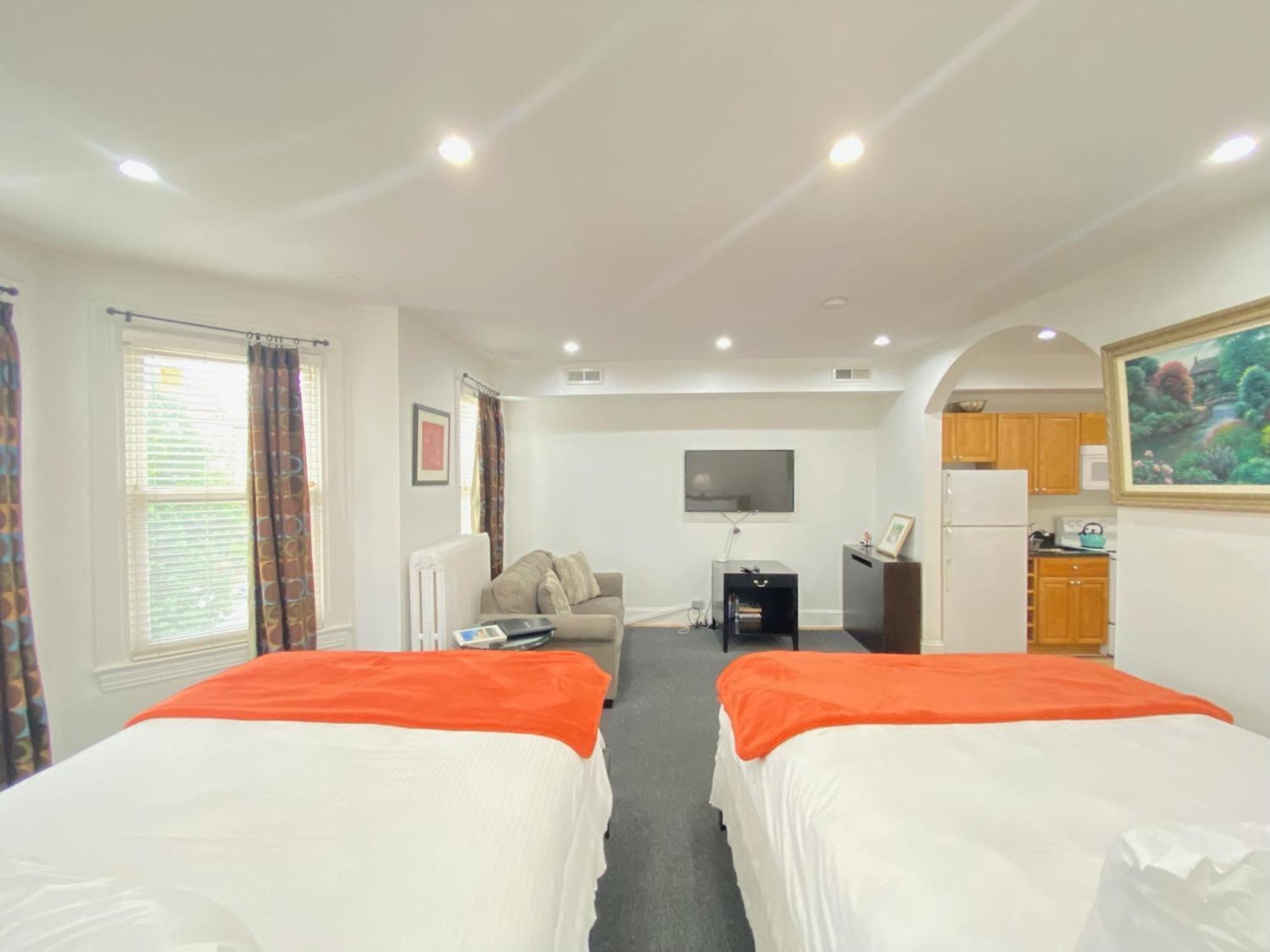 Gorgeous Refurbished 1bdrm And 1den Apartamento Washington